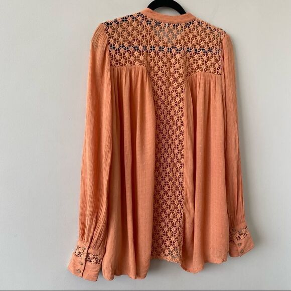 FREE People-The Perfect Lace Back Button Down Peach (Size:Small) - Picture 8 of 12